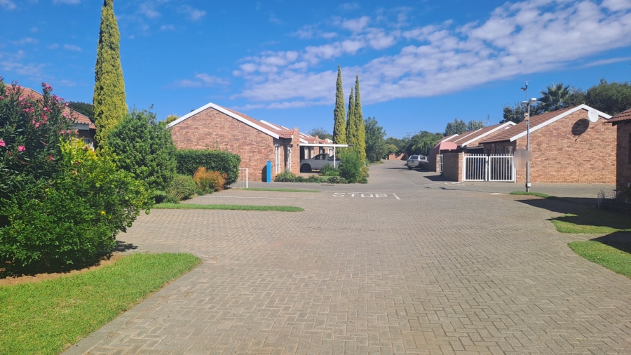 2 Bedroom Property for Sale in Universitas Free State